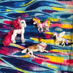 White and Pink Unicorn & Pegasus Toy Set for Kids